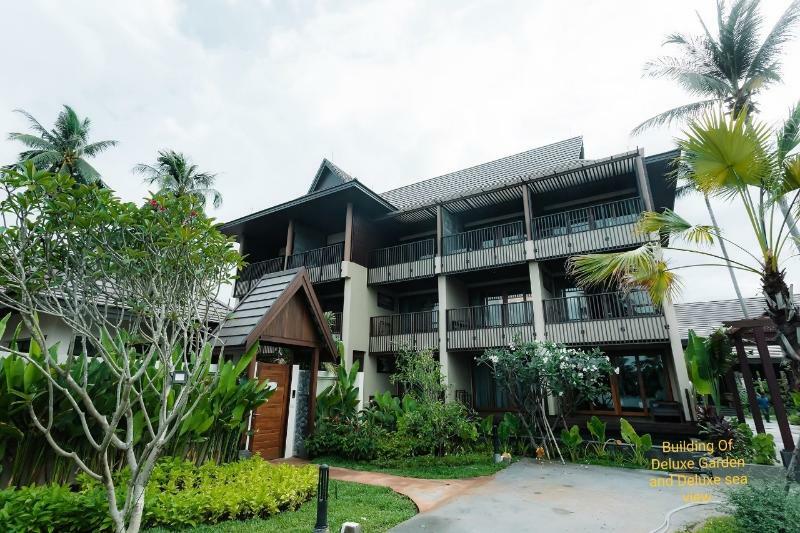 Khanom Beach Resort And Spa Экстерьер фото